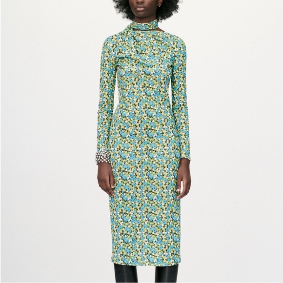 Zara Blogger Fave Green Floral High Neck Cut Out Open Back Fitted Midi Dress - Picture 4 of 11